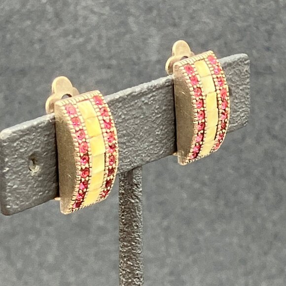 Vintage Clip-On Earrings 1 In Pink Rhinestones MOP Inlay Retro Bling Glam Curve - Picture 2 of 8